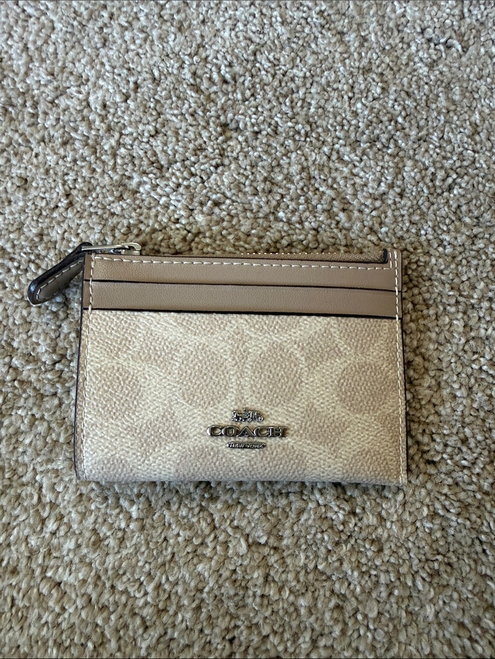 Coach Tan & Beige Signature Zip Card Holder